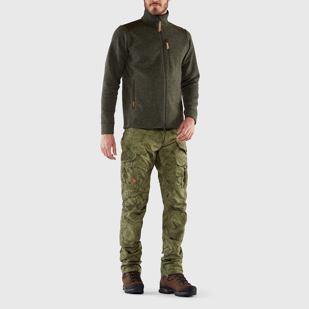 Fjällräven "Barents Pro Hunting Trousers M" - green camo/deep forest